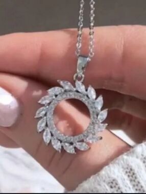 New Spiral Crystal Zircon Circular Necklace